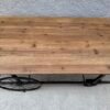 TABLE BASSE ROULETTES