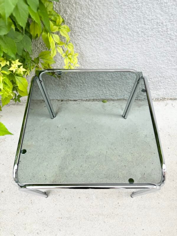 TABLE D'APPOINT SPACE AGE