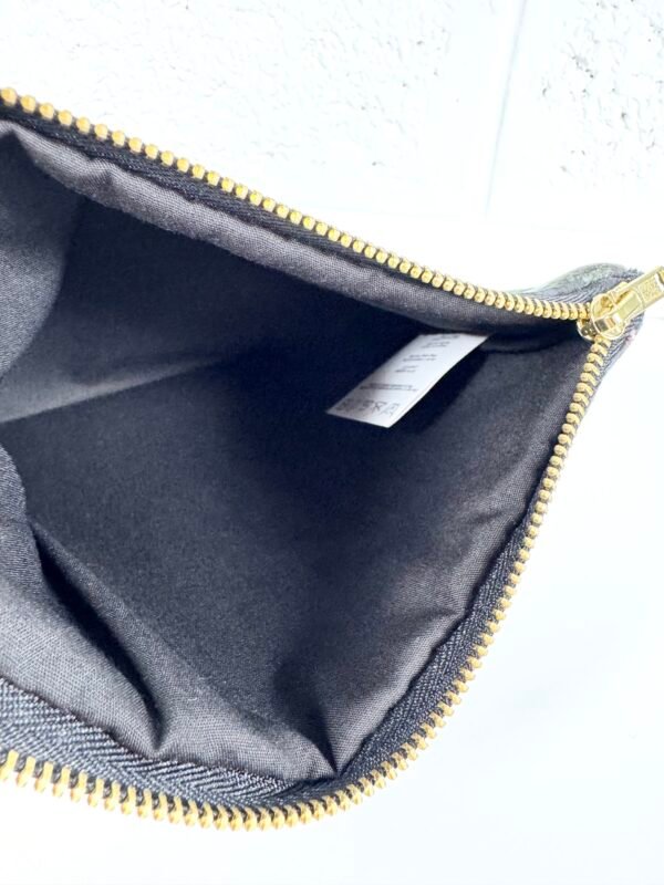 IMG_7579 POCHETTE LA LIGNE 29 LÉO