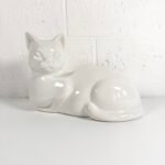 STATUE CHAT BLANC PLUME