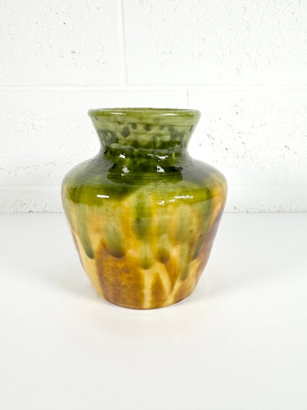 PETIT VASE GRÈS VERT