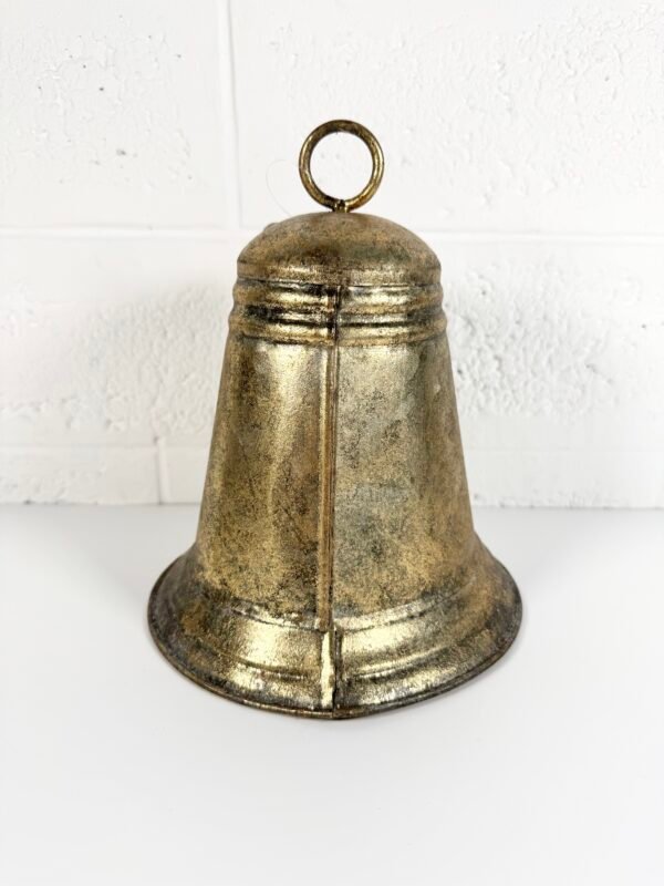 IMG_7996 CLOCHE PLASTIQUE DORÉE