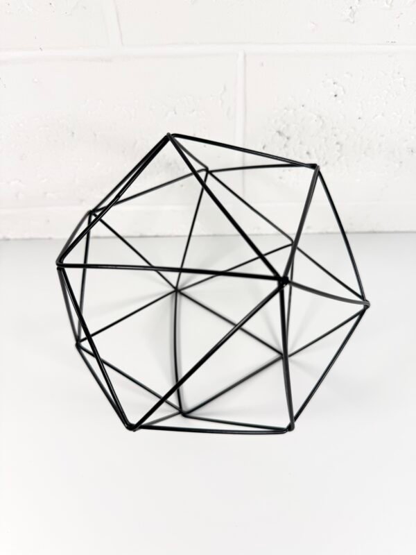 DÉCORATION EN MÉTAL NOIR