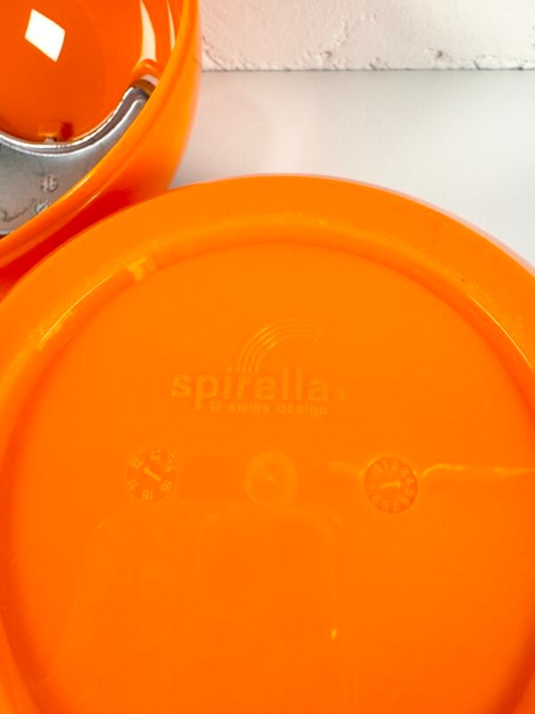 IMG_8377 PETITE POUBELLE ORANGE BOWL SPIRELLA