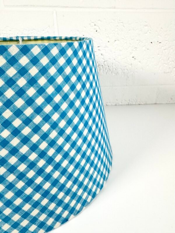 IMG_8502 PETIT ABAT-JOUR BLEU