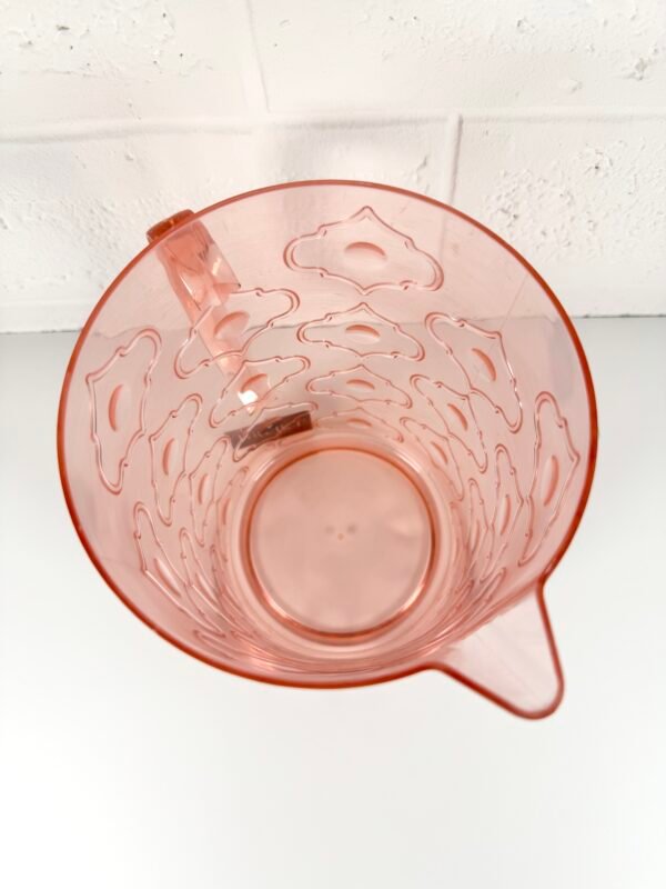 IMG_8635 GRAND PICHET PLASTIQUE ROSE