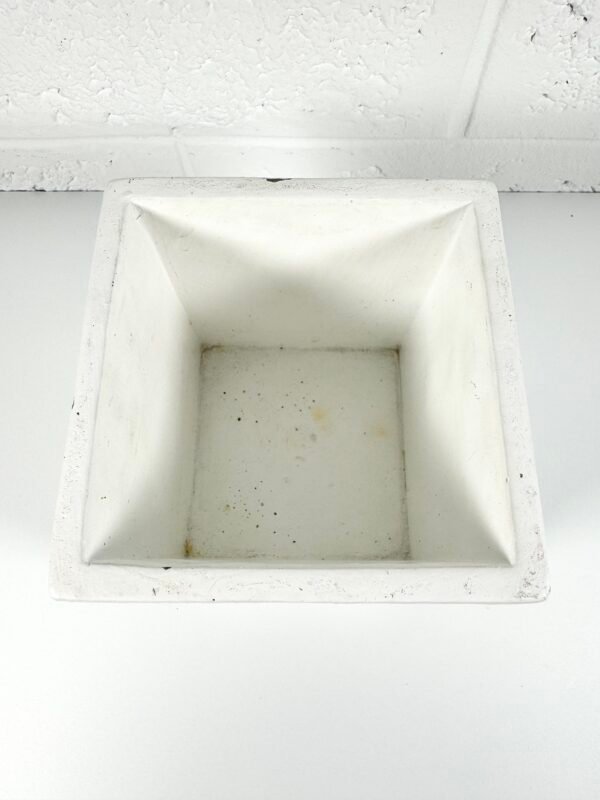 CACHE POT BÉTON BLANC