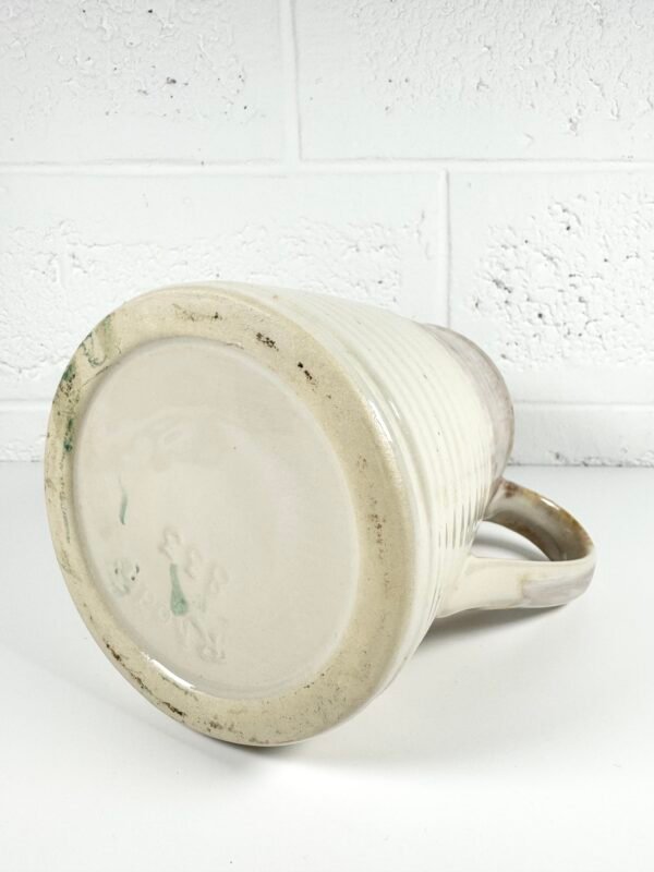 PICHET EN GRES BEIGE STRIÉ