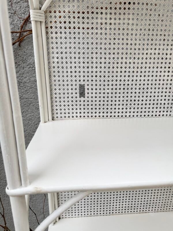 ÉTAGÈRE ROTIN ET CANNAGE BLANCHE