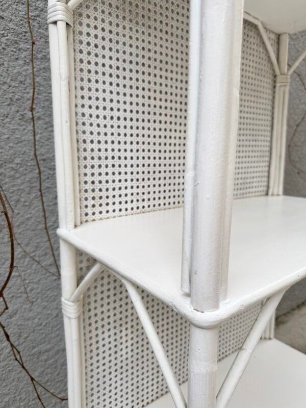 ÉTAGÈRE ROTIN ET CANNAGE BLANCHE