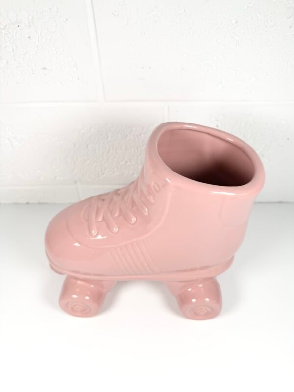 VASE PATIN À ROULETTES ROSE