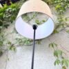 LAMPADAIRE NOIR ET NATUREL