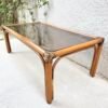 TABLE BASSE ROTIN ET VERRE FUMÉ