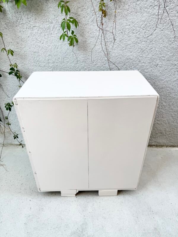 IMG_3978 COMMODE CHOUPETTE