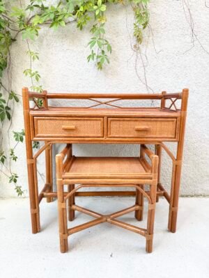 ENSEMBLE COIFFEUSE ET TABOURET ROTIN
